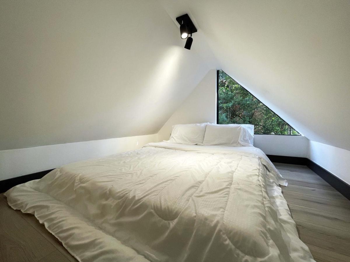 Apartment Mini Casa En Poblado Frn109 By Roots *